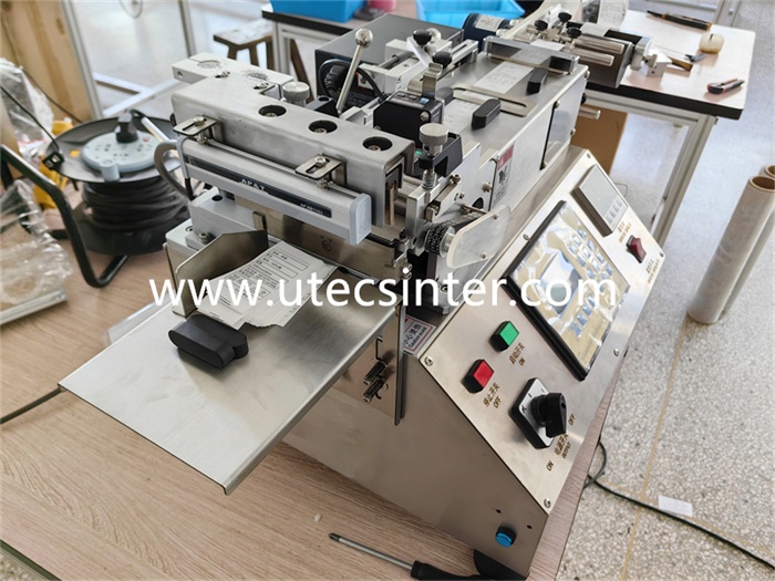 Automatic Label Cutting Machine