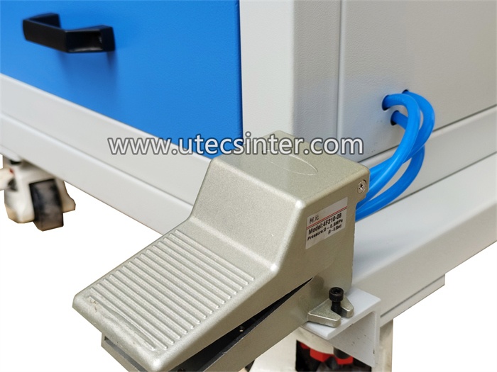Pneumatic Paper Corner Cutting Machine